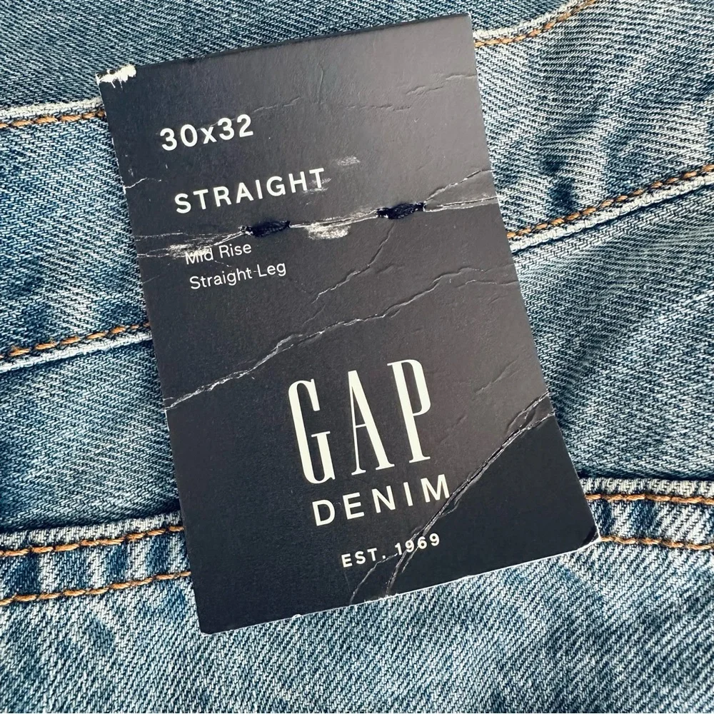 New! GAP Men's Classic Denim Mid-rise Straight Jeans 30x32